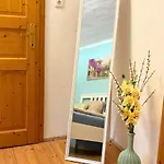 Rustic Apartment - Direct River Access 公寓