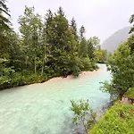 公寓 Rustic Apartment - Direct River Access