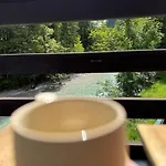 Rustic - Direct River Access דירה גרונאו אים אלמטל
